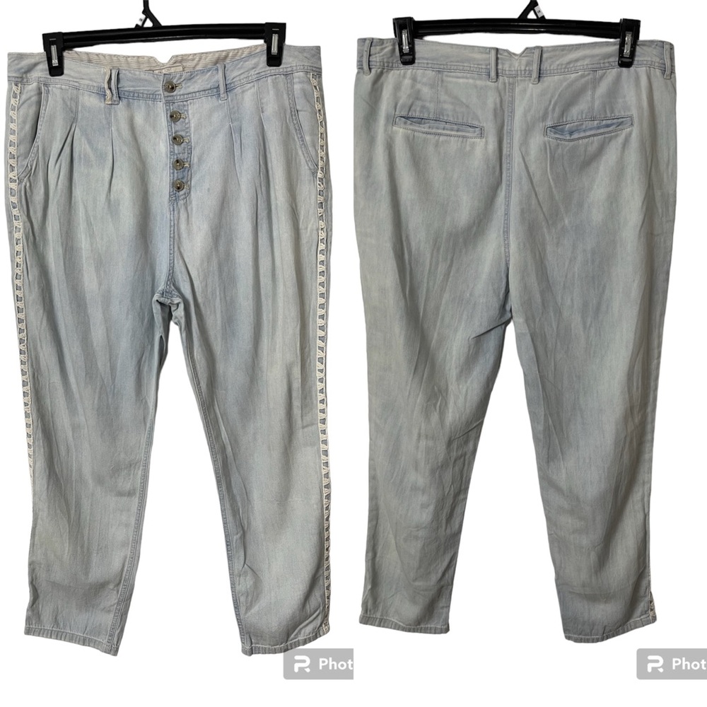 Free People Boho Chambray Button Fly Hi Rise Crochet Trim Cropped pants Size 31